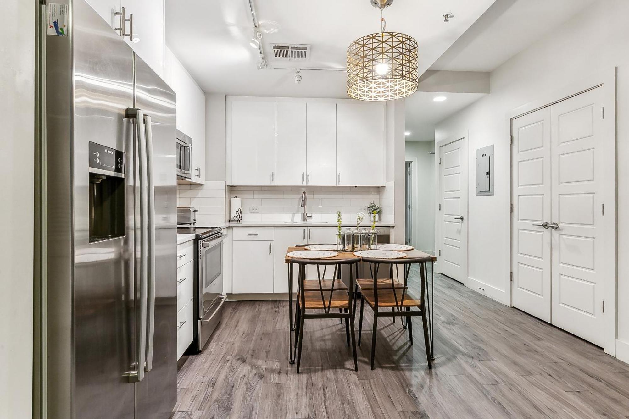 Upscale Condos And Penthouses Close To Canal And Bourbon St 뉴올리언스 외부 사진