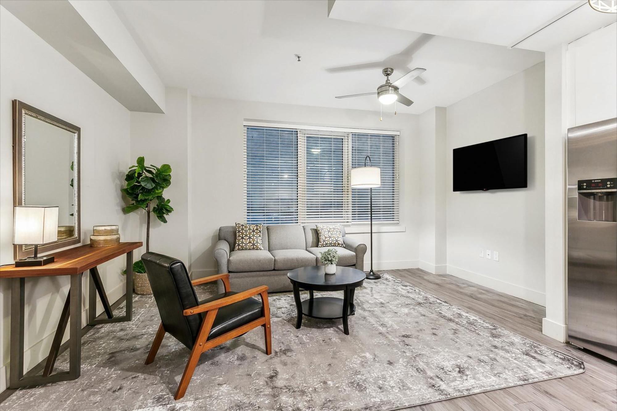 Upscale Condos And Penthouses Close To Canal And Bourbon St 뉴올리언스 외부 사진