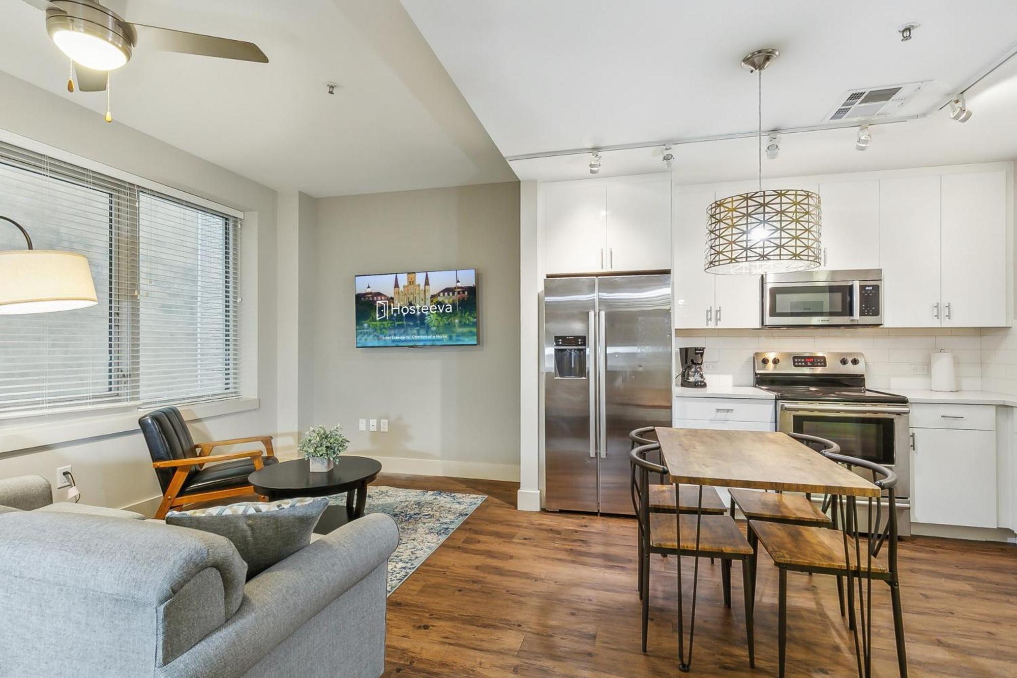 Upscale Condos And Penthouses Close To Canal And Bourbon St 뉴올리언스 외부 사진