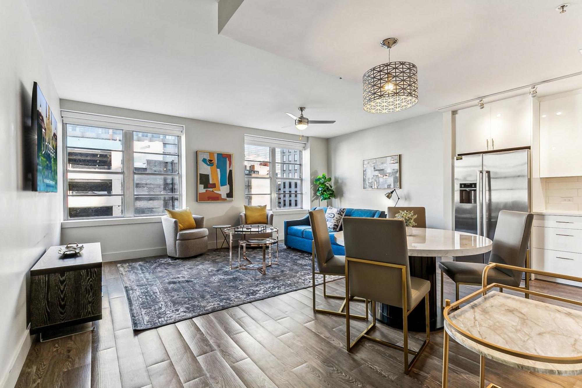 Upscale Condos And Penthouses Close To Canal And Bourbon St 뉴올리언스 외부 사진