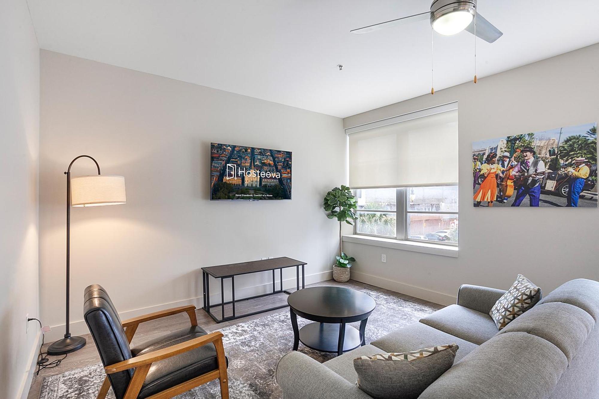 Upscale Condos And Penthouses Close To Canal And Bourbon St 뉴올리언스 외부 사진