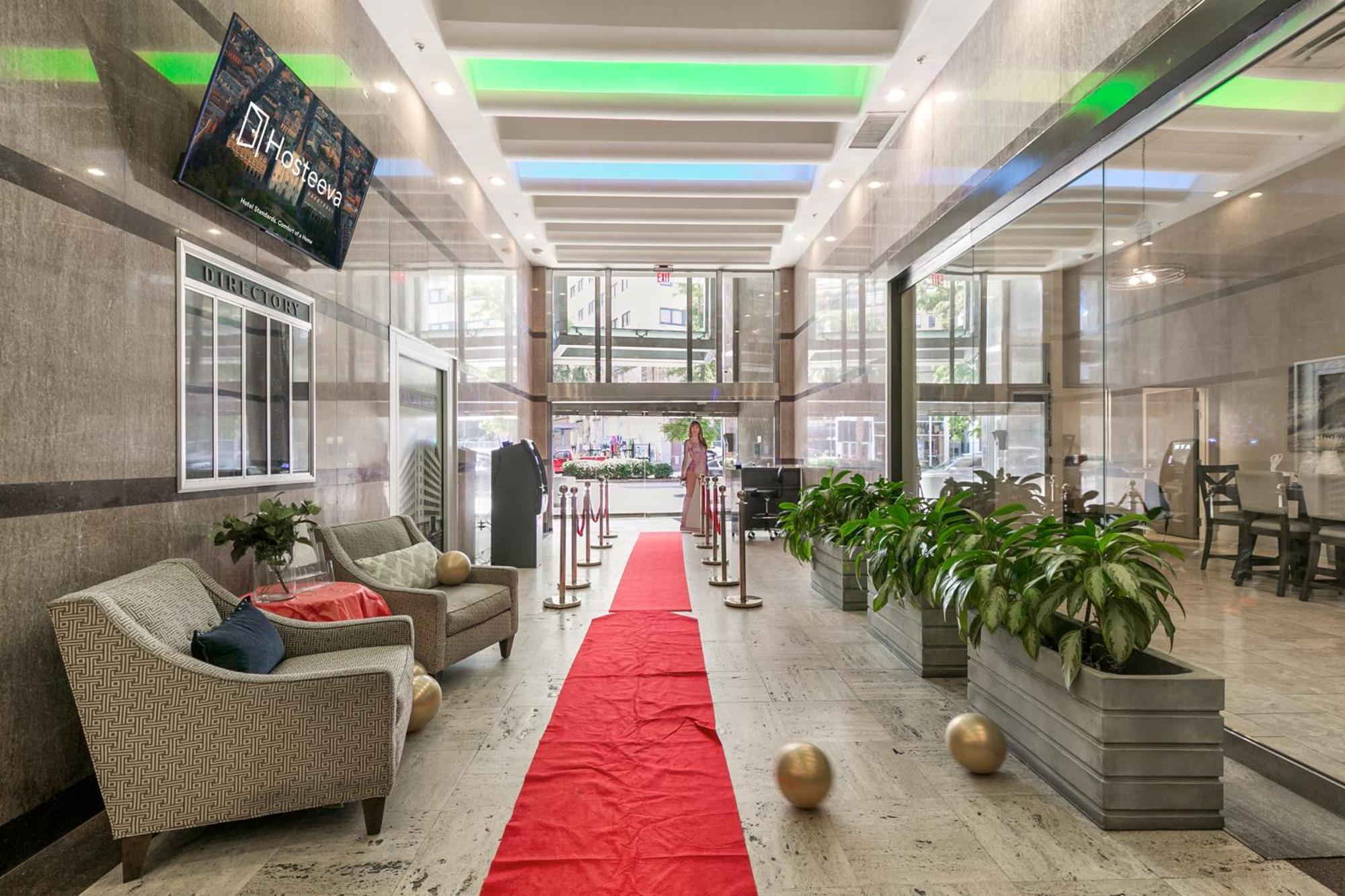 Upscale Condos And Penthouses Close To Canal And Bourbon St 뉴올리언스 외부 사진